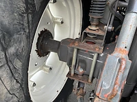 Renault ares 696 rz vierwielaangedreven tractor - afbeelding 4 van  33