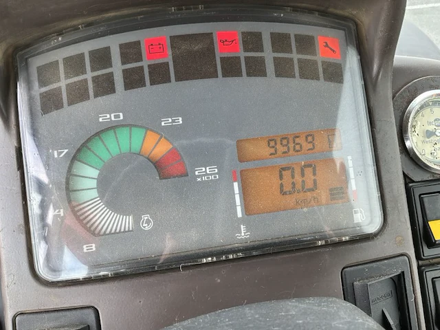 Renault ares 696 rz vierwielaangedreven tractor - afbeelding 14 van  33