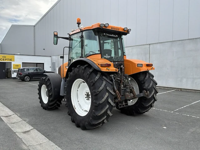 Renault ares 696 rz vierwielaangedreven tractor - afbeelding 31 van  33