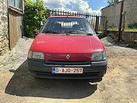 Renault clio 1.2i oldtimer - afbeelding 31 van  34