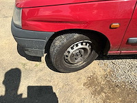 Renault clio 1.2i oldtimer - afbeelding 32 van  34