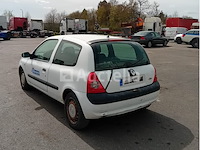 Renault clio 1,5 dci auto (2005-356,042 km-vin:vf1sbr7ef33460635) - afbeelding 2 van  10