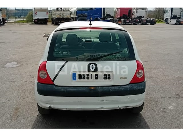 Renault clio 1,5 dci auto (2005-356,042 km-vin:vf1sbr7ef33460635) - afbeelding 8 van  10