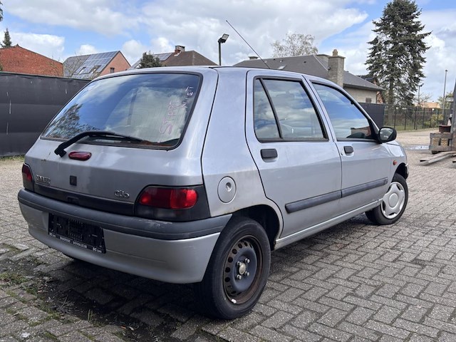Renault clio, 1997 - afbeelding 21 van  25