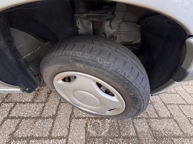 Renault clio, 1997 - afbeelding 13 van  25