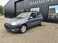 Renault clio, 2001