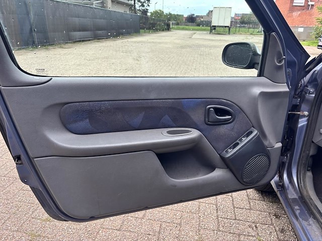 Renault clio, 2001 - afbeelding 42 van  42