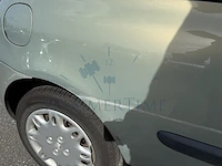 Renault clio iii 1 2i 16v eco generique, 2002 - afbeelding 21 van  32