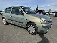 Renault clio iii 1 2i 16v eco generique, 2002 - afbeelding 23 van  32