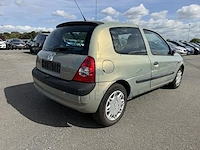 Renault clio iii 1 2i 16v eco generique, 2002 - afbeelding 28 van  32