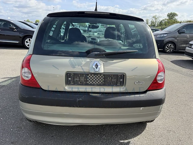 Renault clio iii 1 2i 16v eco generique, 2002 - afbeelding 29 van  32