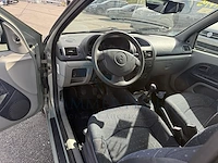 Renault clio iii 1 2i 16v eco generique, 2002 - afbeelding 32 van  32