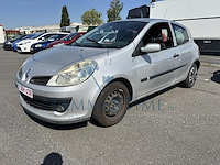 Renault clio iii 1.2i 16v authentique, 2007 - afbeelding 1 van  38