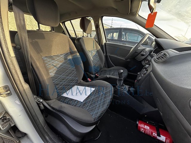 Renault clio iii 1.2i 16v authentique, 2008 - afbeelding 15 van  33