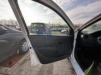 Renault clio iii 1.2i 16v authentique, 2008 - afbeelding 31 van  33