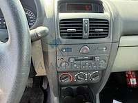 Renault clio iii 1.2i 16v community, 2003 - afbeelding 3 van  26