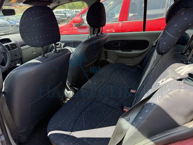 Renault clio iii 1.2i 16v community, 2003 - afbeelding 10 van  26
