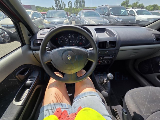 Renault clio iii 1.2i 16v community black 75, 2010 - afbeelding 13 van  43