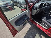 Renault clio iii 1.2i 16v community black 75, 2010 - afbeelding 42 van  43