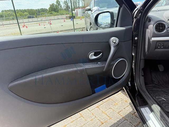 Renault clio iii phase 1 5 dci 20th fap, 2011 - afbeelding 28 van  30