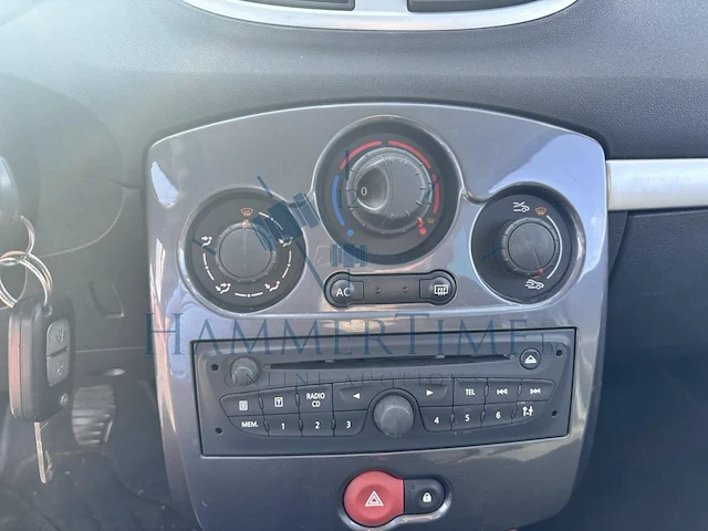 Renault clio iii phase 1 5 dci ice watch fap, 2011 - afbeelding 8 van  39