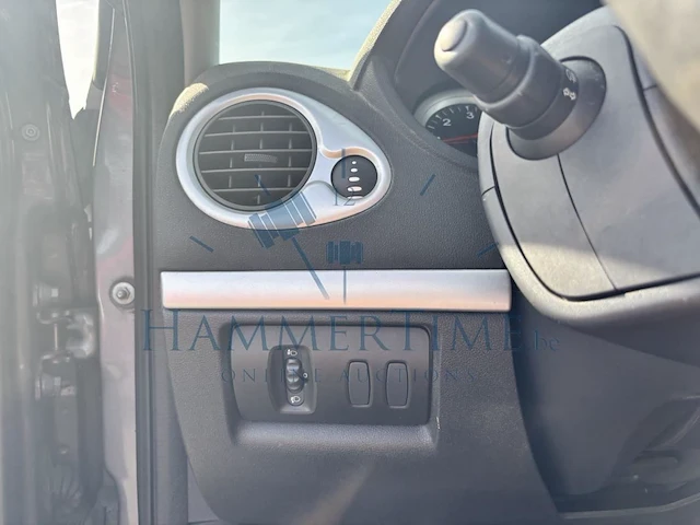 Renault clio iii phase 1 5 dci ice watch fap, 2011 - afbeelding 14 van  39