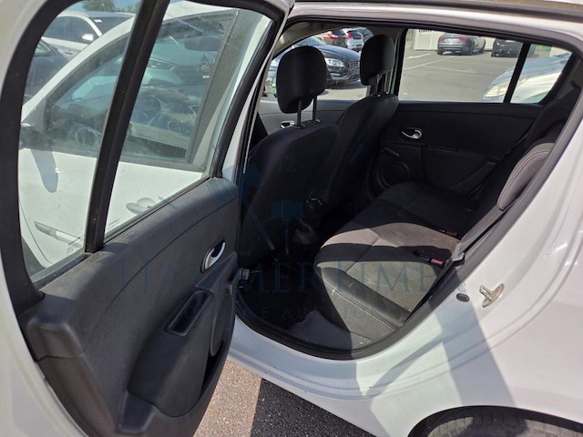 Renault clio iii phase 1.2i expression 75, 2011 - afbeelding 3 van  43