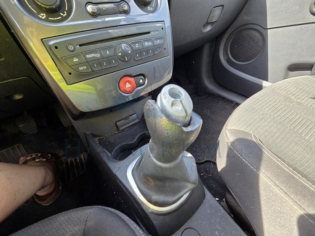 Renault clio iii phase 1.2i expression 75, 2011 - afbeelding 22 van  43