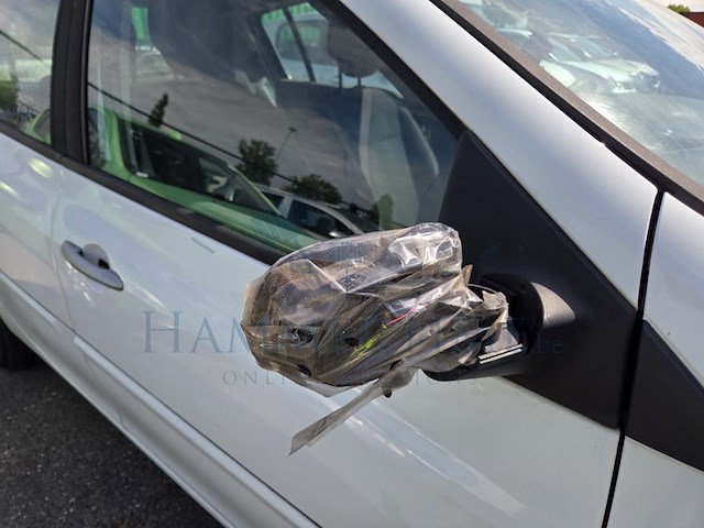 Renault clio iii phase 1.2i expression 75, 2011 - afbeelding 30 van  43
