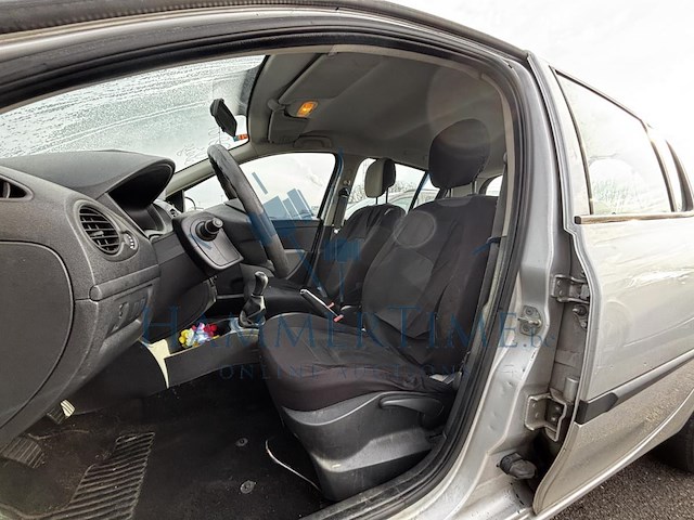 Renault clio iii phase 1.5 dci business fap (fleet), 2011 - afbeelding 2 van  49