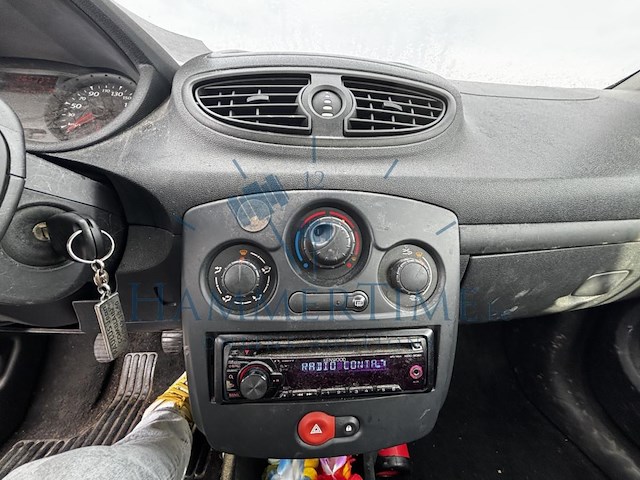 Renault clio iii phase 1.5 dci business fap (fleet), 2011 - afbeelding 8 van  49