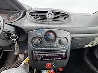 Renault clio iii phase 1.5 dci business fap (fleet), 2011 - afbeelding 8 van  49