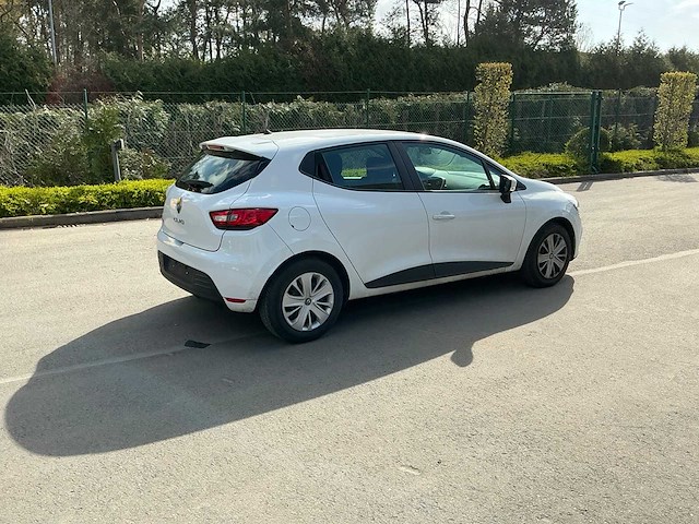 Renault clio personenauto - afbeelding 12 van  13