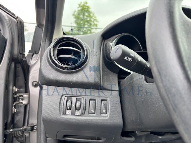 Renault clio sw iv 0.9 tce energy business (fleet), 2015 - afbeelding 13 van  35