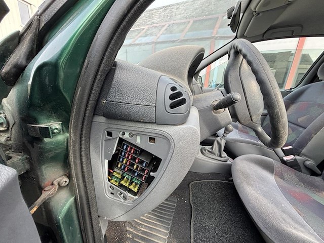 Renault clio - afbeelding 3 van  26