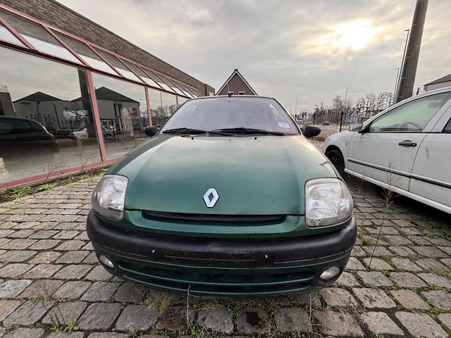 Renault clio - afbeelding 1 van  26