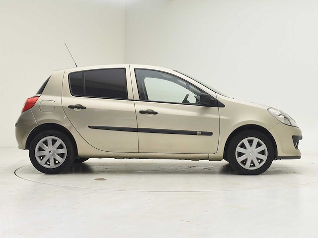 Renault clio - afbeelding 23 van  39