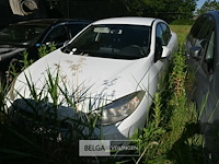 Renault fluence, enkel voor erkende centra voor het depollueren, ontmantelen en vernietigen van afgedankte voertuigen - afbeelding 3 van  7