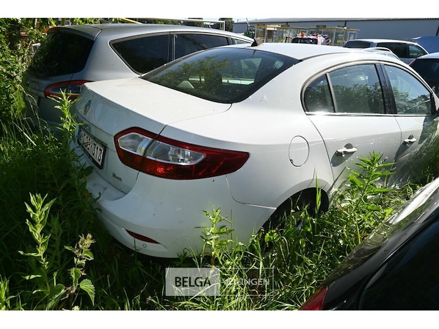 Renault fluence, enkel voor erkende centra voor het depollueren, ontmantelen en vernietigen van afgedankte voertuigen - afbeelding 4 van  7