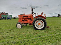 Renault junior vintage tractor - afbeelding 3 van  5