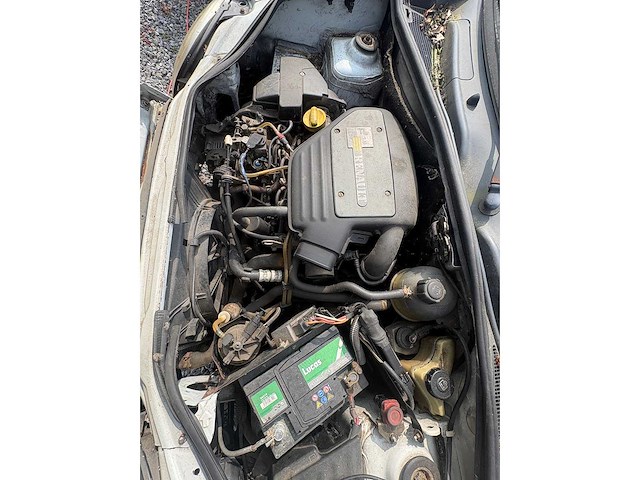 Renault kango - car - 1998 - afbeelding 4 van  13