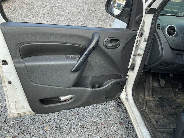 Renault kangoo lichte vrachtwagen - afbeelding 10 van  21