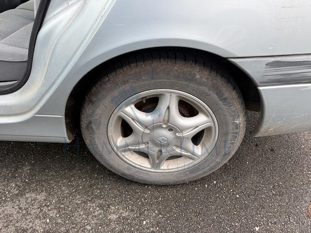 Renault laguna sw 2 phase ii 1.9 dci authentique reference, 2005 - afbeelding 9 van  31