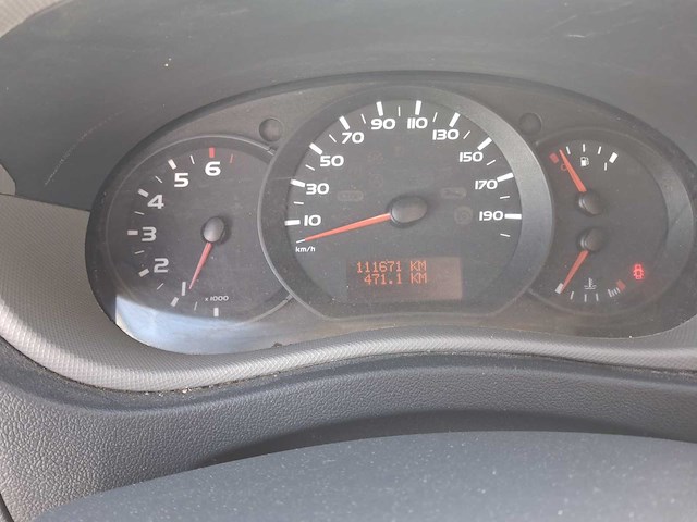 Renault master 2300 dci - afbeelding 8 van  30