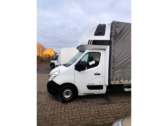Renault master met oekrains kenteken, chassisnummer vf1vb000157522021 zonder sleutels en zonder boorddocumenten (werking onbekend) - afbeelding 10 van  10