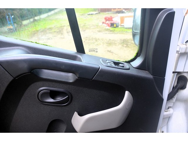 Renault master met oekrains kenteken, chassisnummer vf1vb000259832313, met 1 sleutel en zonder boorddocumenten - afbeelding 9 van  33