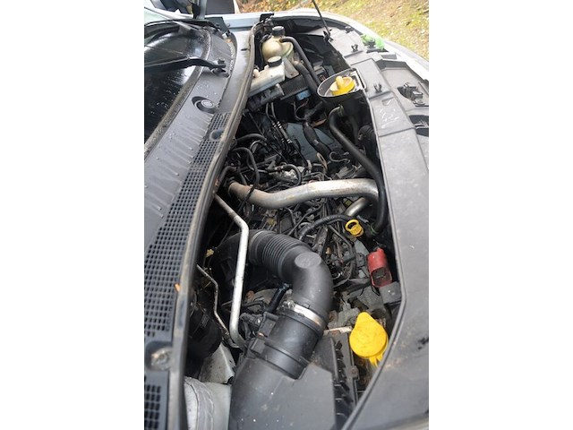 Renault master met oekrains kenteken, chassisnummer vf1vb000259832313, met 1 sleutel en zonder boorddocumenten - afbeelding 17 van  33