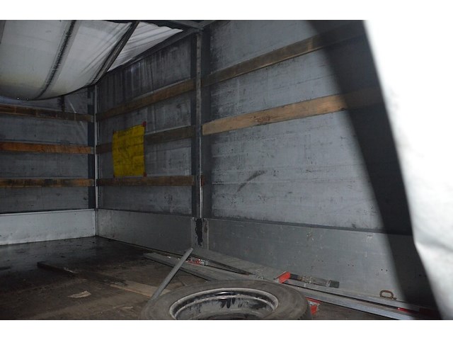 Renault master met oekrains kenteken, chassisnummer vf1vb000957996802, bouwjaar 12/06/2021, met 1 sleutel en boorddocumenten - afbeelding 2 van  31