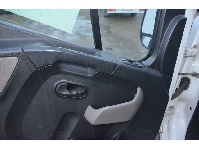 Renault master met oekrains kenteken, chassisnummer vf1vb000957996802, bouwjaar 12/06/2021, met 1 sleutel en boorddocumenten - afbeelding 5 van  31