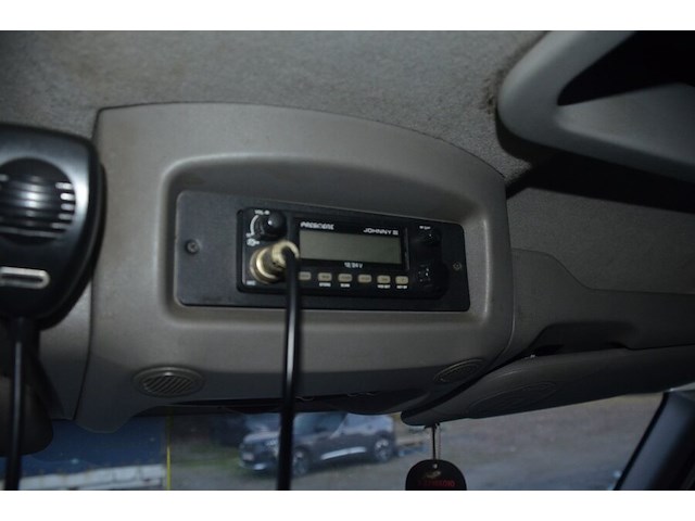 Renault master met oekrains kenteken, chassisnummer vf1vb000957996802, bouwjaar 12/06/2021, met 1 sleutel en boorddocumenten - afbeelding 9 van  31